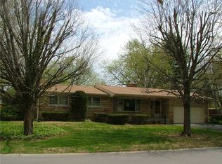 414 Brewer Dr, Greenwood, IN 46142