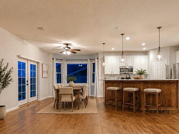3rd image of 8144 S Algonquian Circle