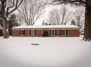 512 Lexington Blvd, Carmel, IN 46032