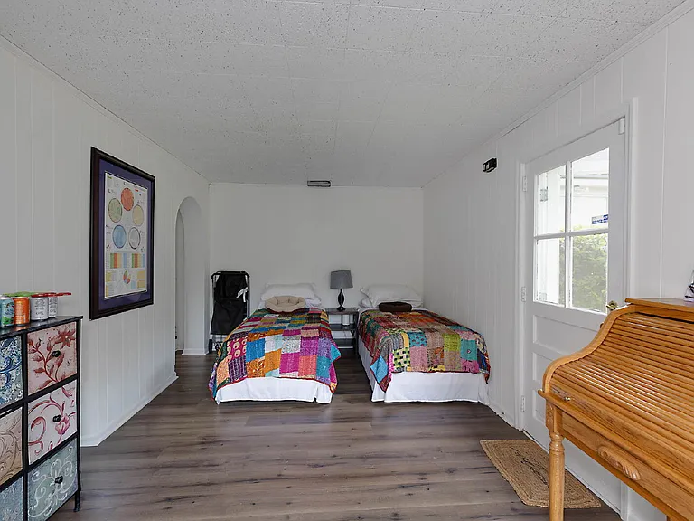 1702 Elmwood Dr — Photo 16