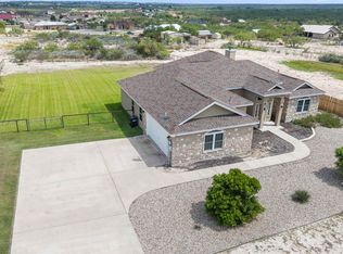 195 Dos Caballos, Del Rio, TX 78840