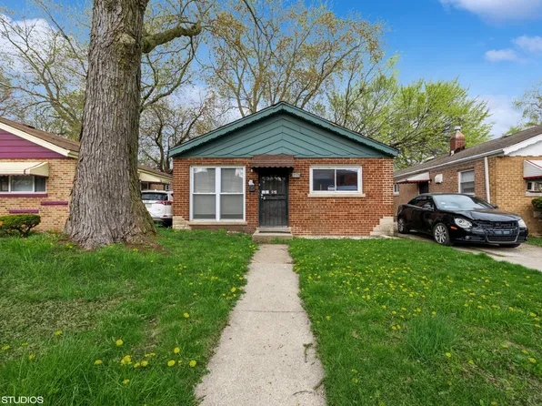 9560 S Yates Blvd, Chicago, IL 60617