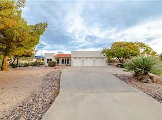 2098 Pawnee Dr, Kingman, AZ 86401