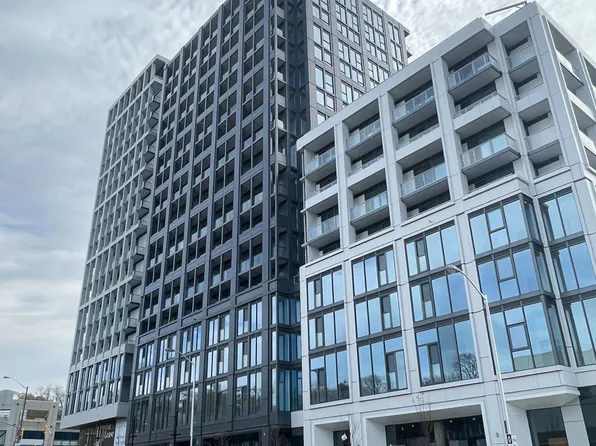 2020 Bathurst St, Toronto, ON