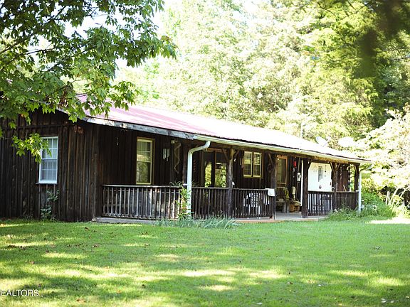 2nd image of 462 Central View Rd
