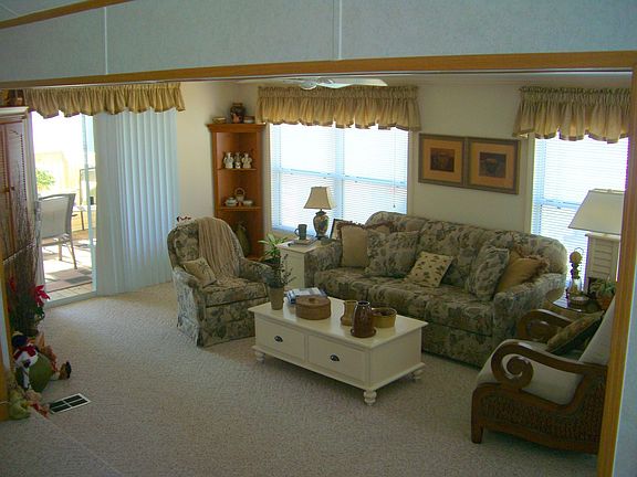 Livingroom with Sleeper Sofa