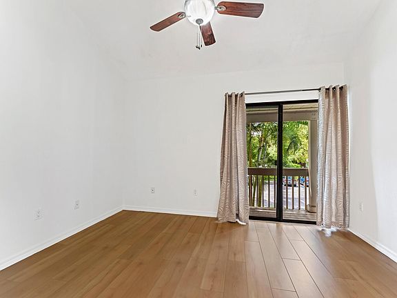2nd image of 2228 Bahia Vista St APT C5