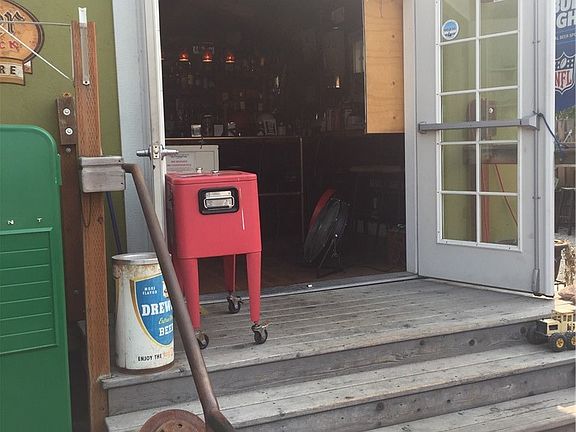 4th image of 312 E Woodin Ave