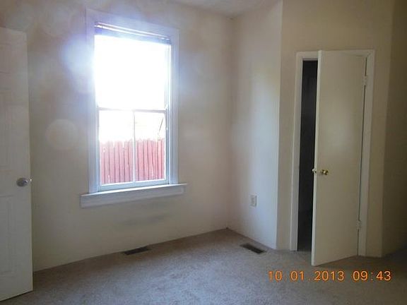 5th image of 1727 Woodbine Ave