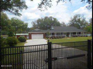 5202 Pine Ridge Dr, Chipley, FL 32428