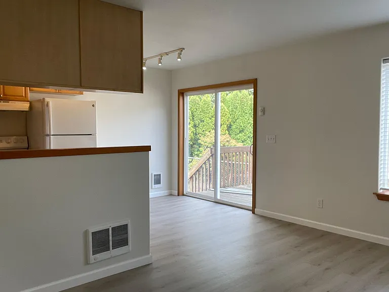 1301 Nehalem Ave — Photo 3