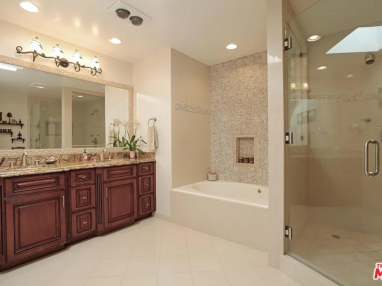 200 S Linden Dr — Photo 10