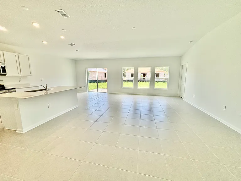 4741 Golden Knight Blvd — Photo 4