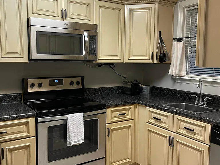 844 Lake Terrace Dr — Photo 8