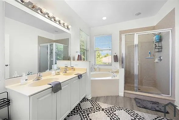 4247 Liron Ave #201 — Photo 9