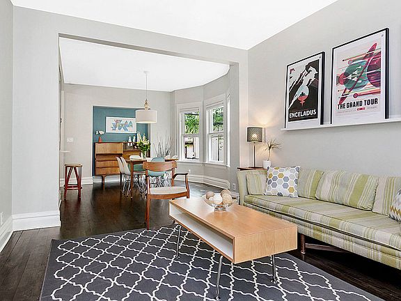 5th image of 1044 Wesley Ave