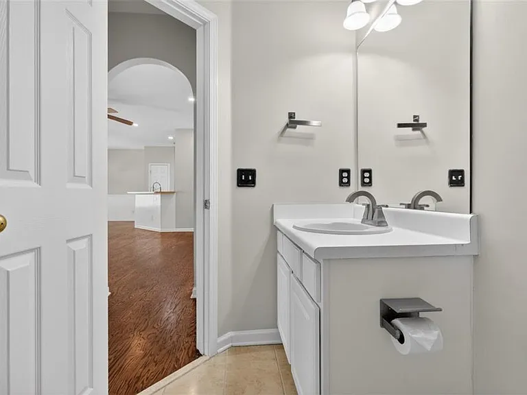 28 Stonehenge Ct — Photo 28