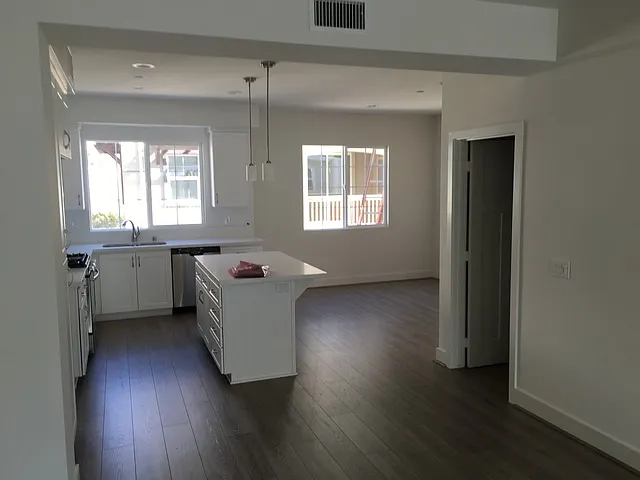 3286 Lavender Ln — Photo 5