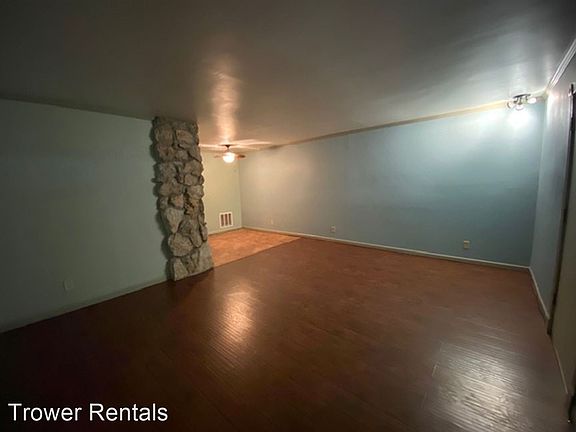 3rd image of 4000 Tanglewood Ln Unit C-18