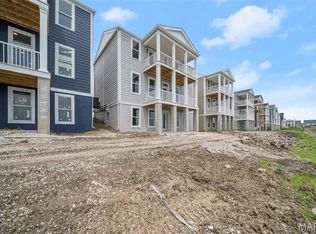 3063 Pirogue St, Saint Charles, MO 63301