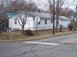 847 Goldfloss St, Winston Salem, NC 27107