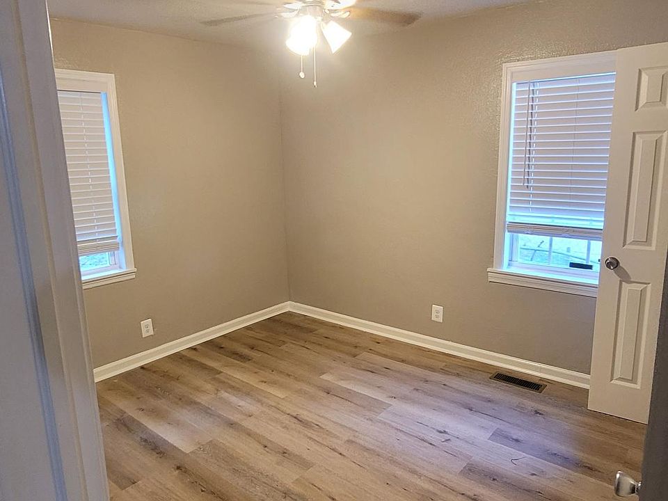 Spacious rear bedroom