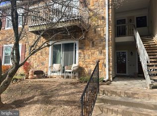 32 Juniper Ct, Lawrence Township, NJ 08648