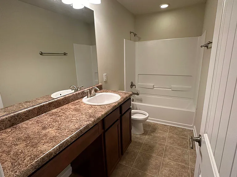 1812 Clayton Cove Dr — Photo 10