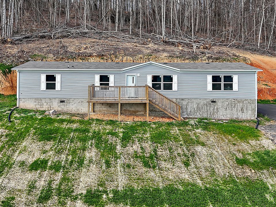1st image of 204 Rolling Hills Dr