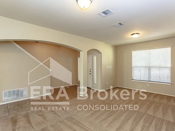 5th image of 6202 Suellen Ln
