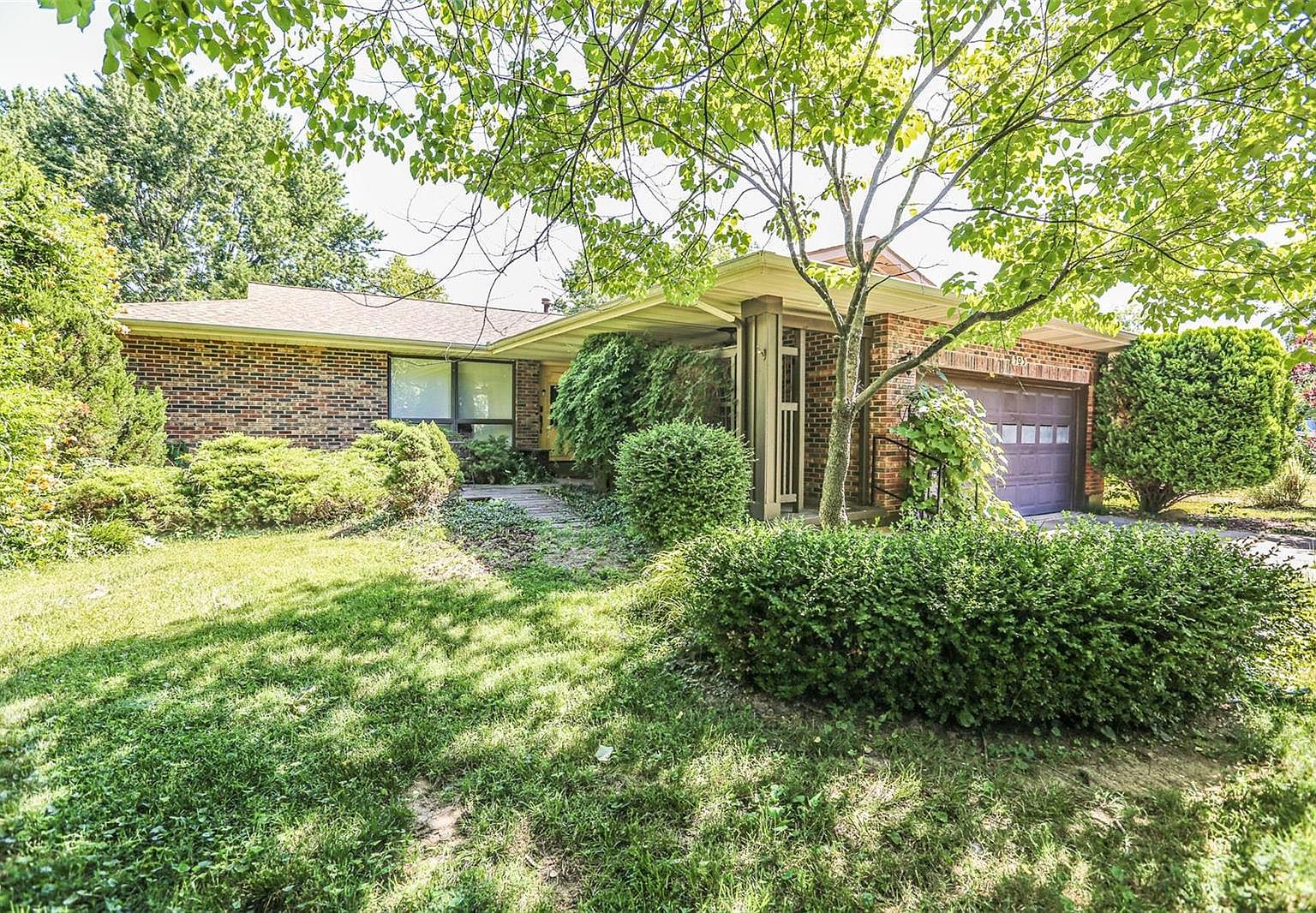 905 E Columbia St, Farmington, MO 63640 Zillow