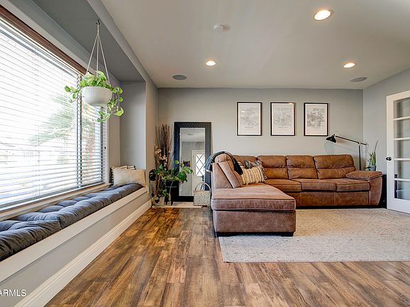 5th image of 8625 E EDGEMONT Avenue