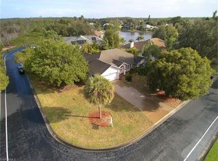 11742 Timberline Cir, Fort Myers, FL 33966