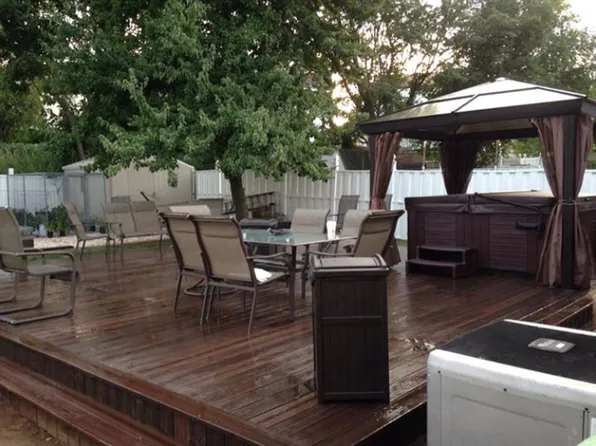 1174 Arthur Kill Rd, Staten Island, NY 10312