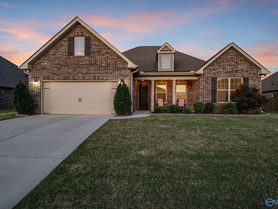 1st image of 115 Colony Cove Dr