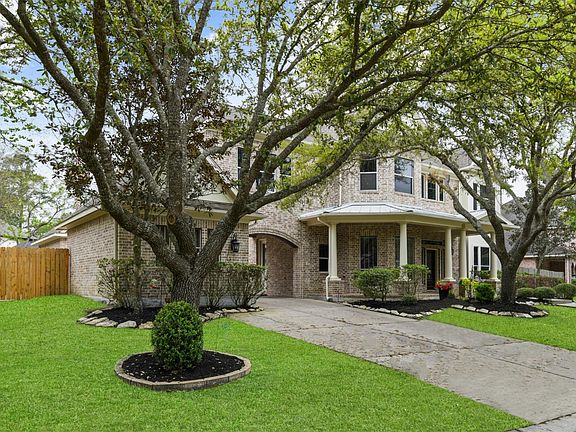 3rd image of 6115 Country Falls Ln