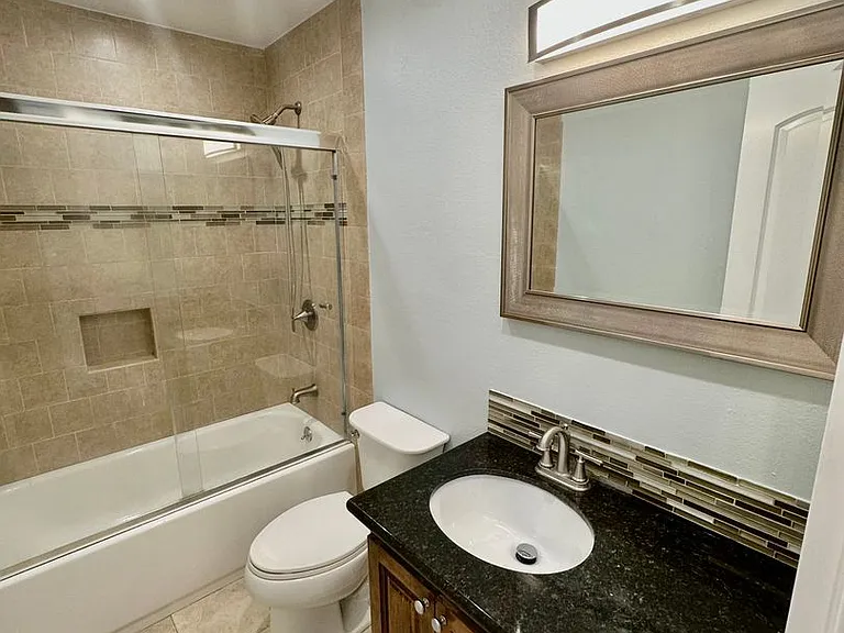 9721 Graham Street — Photo 14