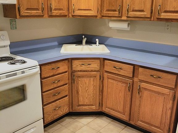 2nd image of 2757 Linwood Ave