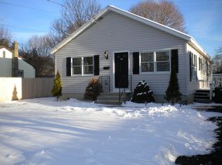 96 Midway Oval, Groton, CT 06340