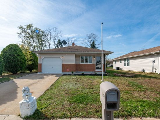 49 Bonaire Dr Toms River Nj 08757 Mls 22038931 Zillow