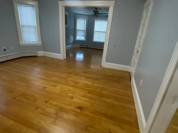 7 Camp St Unit 2, Worcester, MA 01603