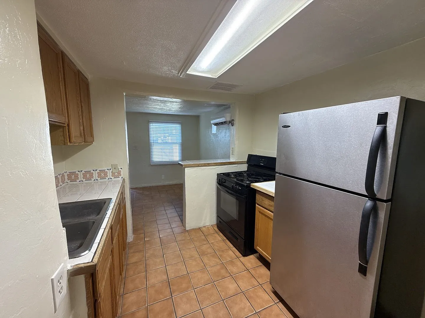 2301 N Northway Ave — Photo 1