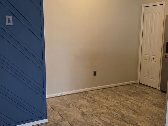 5th image of 16503 Eastview Ln