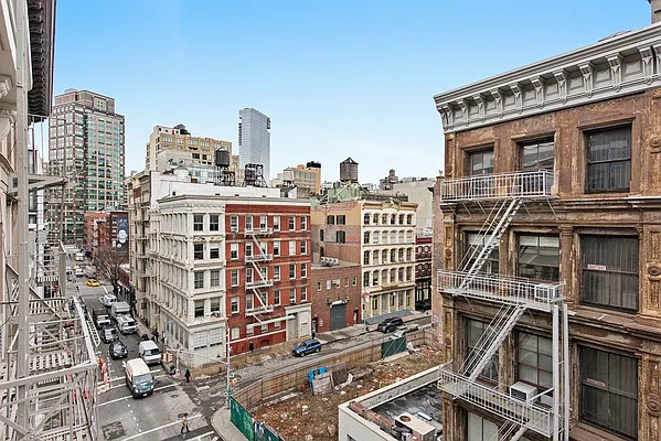 Sold by Nest Seekers International | media 7