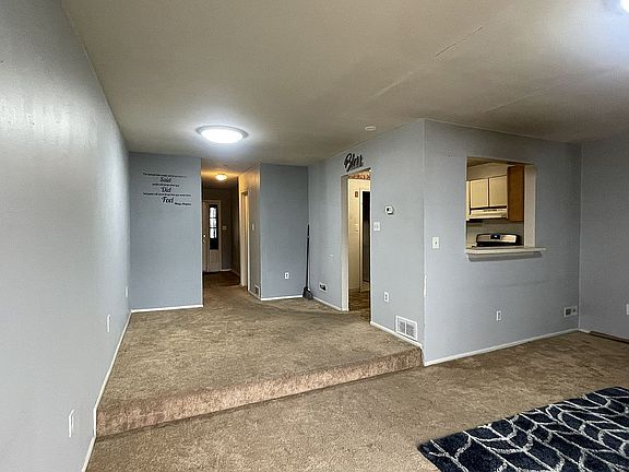 3rd image of 95 Auckland Dr