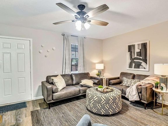 2nd image of 2301 Salt Springs Pl