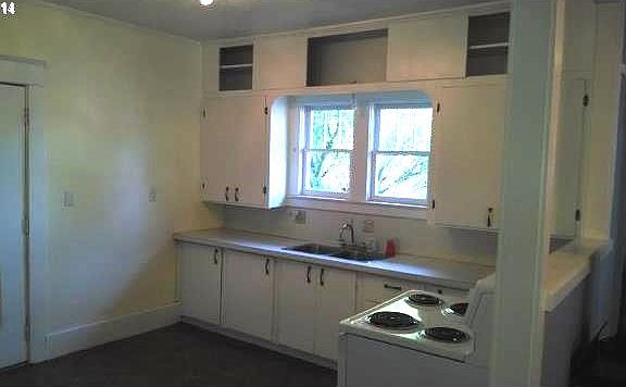 4th image of 130 NW Connell Ave