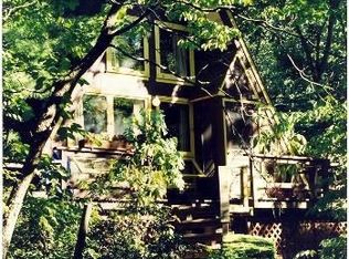 145 Hausman Rd, Green Lane, PA 18054