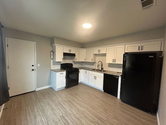 4th image of 900 La Vida Ln Unit B