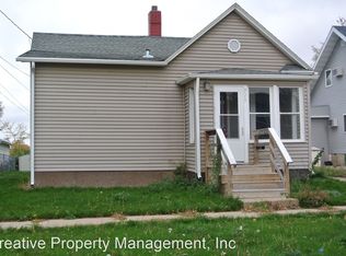 715 4th St NW, Minot, ND 58703